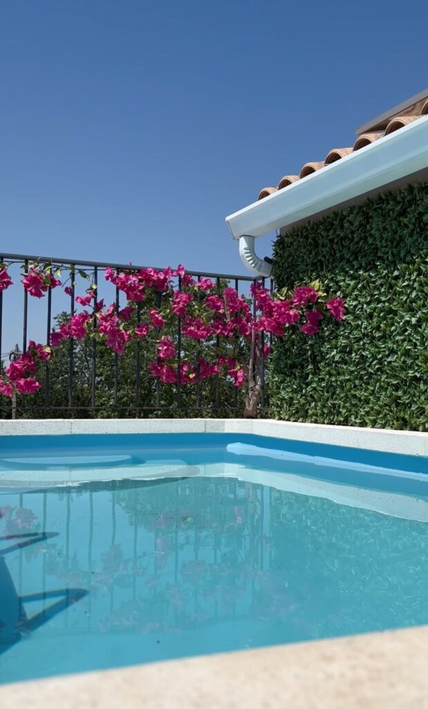 piscina-casa-rural-moravieta